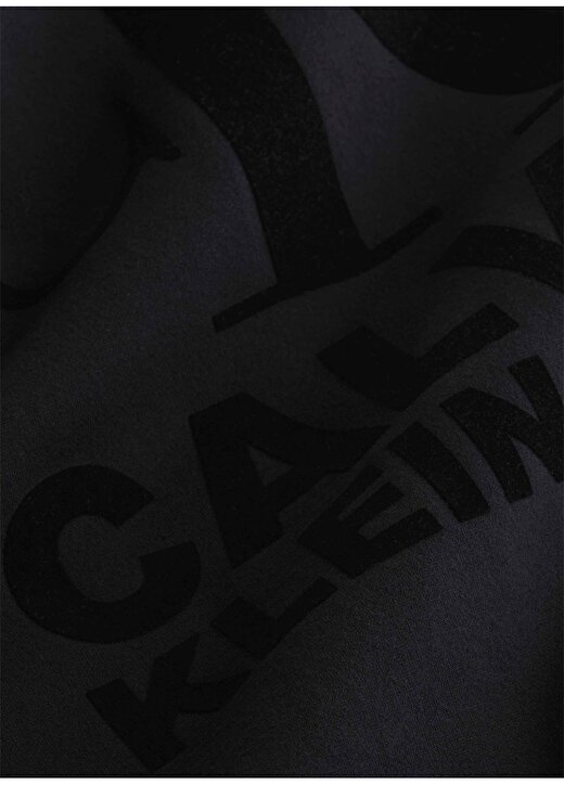 Calvin Klein Jeans Siyah Sweatshırt J30J324100BEH 4