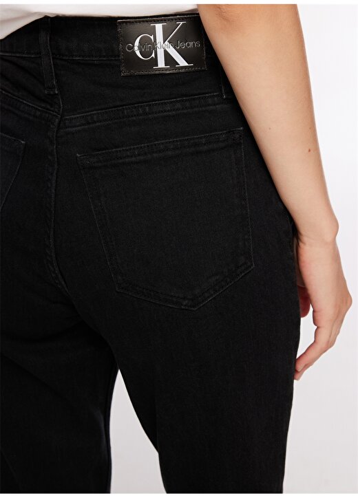 Calvin Klein Jeans Yüksek Bel Boru Paça Normal Siyah Kadın Denim Pantolon J20J2212471BY 4