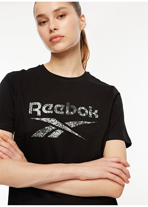 Reebok Siyah Kadın Yuvarlak Yaka T-Shirt II3216 MODERN SAFARI GRAPHIC TEE 1