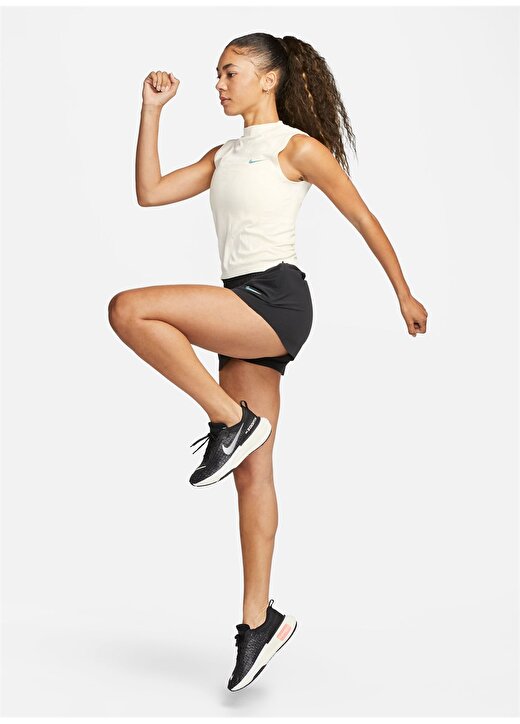 Nike Beyaz Kadın Yuvarlak Yaka Regular Fit Atlet FB7630-110 W NK RUN DVN ENG TANK 3