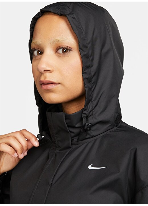 Nike Siyah - Gri - Gümüş Kadın Dik Yaka Regular Fit Ceket FB7451-010 W NK FAST REPEL 4
