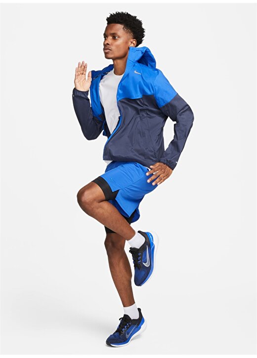 Nike Mavi Erkek Dik Yaka Regular Fit Rüzgarlık FB7540-480 M NK IMP LGHT WINDRNNER 3