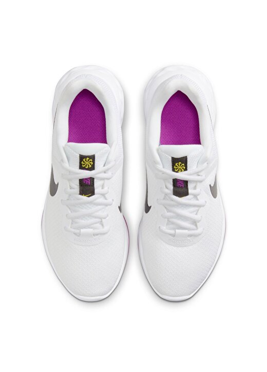 Nike Beyaz Kadın Koşu Ayakkabısı DC3729-106 W REVOLUTION 6 NN 4