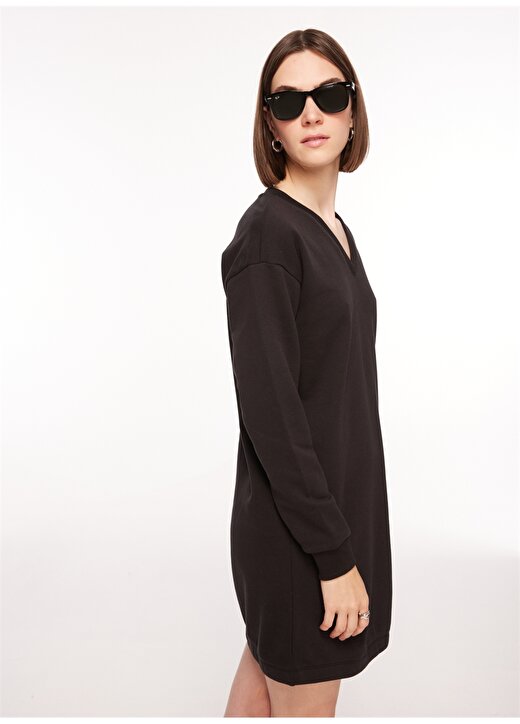 Armani Exchange V Yaka Baskılı Siyah Diz Üstü Kadın Elbise 6RYA70 3