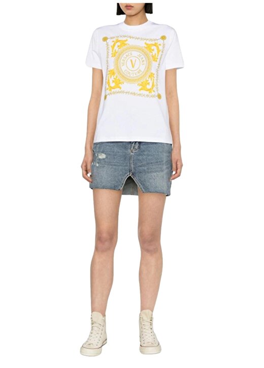 Versace Jeans Couture Bisiklet Yaka Baskılı Beyaz Kadın T-Shirt 75HAHF07 1