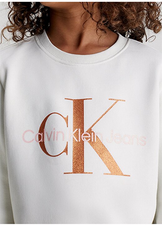 Calvin Klein Beyaz Kız Çocuk Bisiklet Yaka Baskılı Sweatshirt IG0IG02207YBI 3