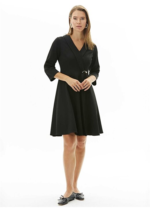 Selen Şal Yaka Düz Siyah Standart Kadın Elbise 23KSL7351 2