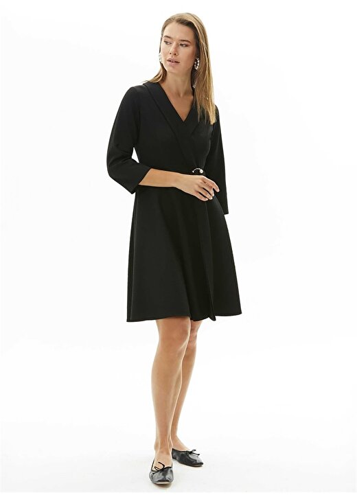 Selen Şal Yaka Düz Siyah Standart Kadın Elbise 23KSL7351 3