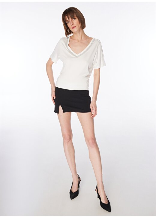 Fabrika Comfort V Yaka İşlemeli Kırık Beyaz Kadın T-Shirt FC4SL-TST0760 3