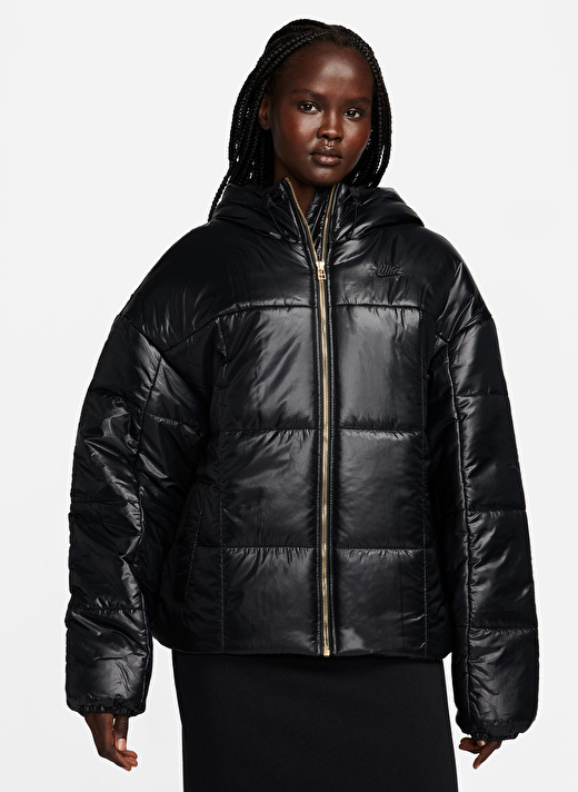 Nike Siyah Kadın Kapüşon Yaka Mont FB8769-010-W NSW PE SHINE PUFFER  2