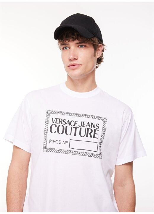Versace Jeans Couture Bisiklet Yaka Beyaz Erkek T-Shirt 75GAHT09CJ00T003 1
