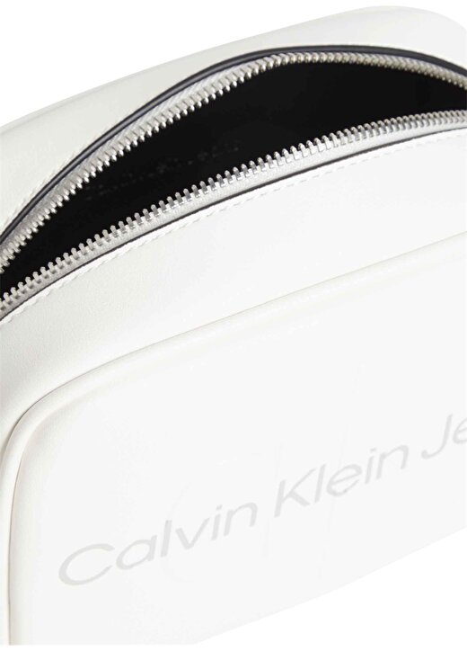 Calvin Klein Beyaz Kadın 13X18x7 Cm Çapraz Çanta K60K6102750LI 3