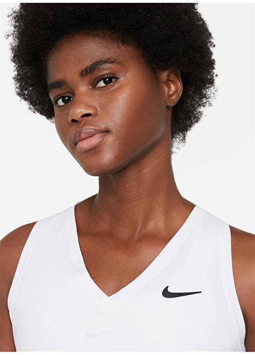 Nike Beyaz Kadın V Yaka Normal Kalıp Atlet CV4784-100-W NKCT DF VCTRY TANK 3