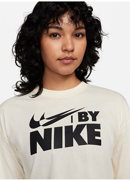 Nike Açık Krem Kadın Bisiklet Yaka T-Shirt FZ4635-113-W NSW CROP TEE GLS 3