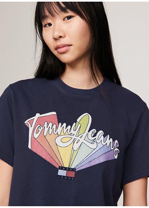 Tommy Jeans Bisiklet Yaka Baskılı Mavi Kadın T-Shirt TJW BXY RAINBOW FLAG TEE 3