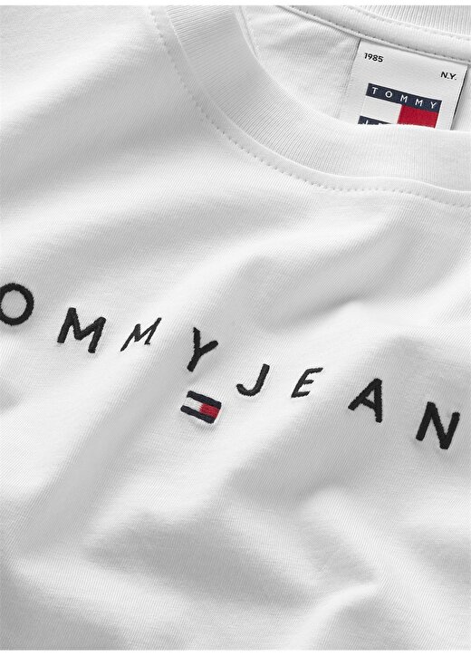 Tommy Jeans Bisiklet Yaka Düz Beyaz Kadın T-Shirt TJW RLX NEW LINEAR TEE 2