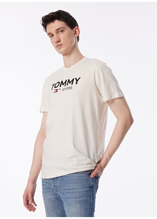Tommy Jeans Baskılı Beyaz Erkek T-Shirt DM0DM18264YBH 1
