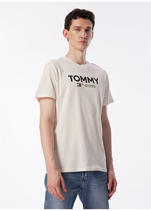 Tommy Jeans Baskılı Beyaz Erkek T-Shirt DM0DM18264YBH 4