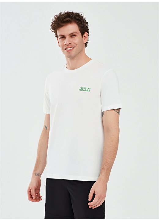 Skechers S241054-102 Graphic Kırık Beyaz Bisiklet Yaka Regular Fit Erkek T-Shirt 3