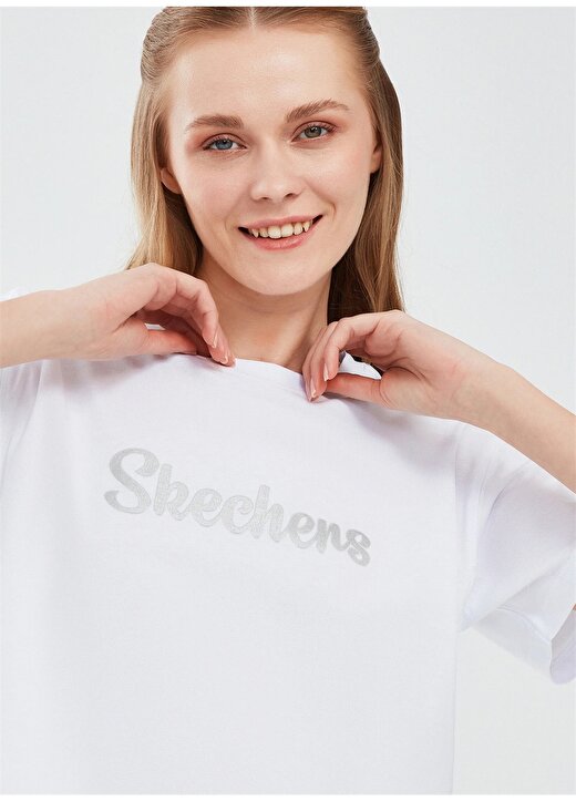 Skechers Beyaz Kadın Bisiklet Yaka Loose Fit T-Shirt S241212-100 Graphic W 3