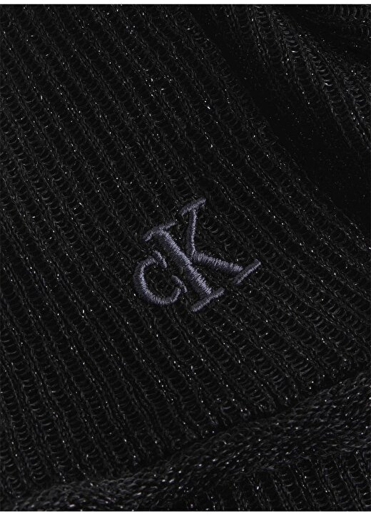 Calvin Klein Jeans Yuvarlak Yaka Normal Desenli Siyah Kazak Kadın J20J222922BEH 2