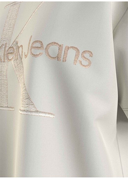 Calvin Klein Jeans Bisiklet Yaka Baskılı Ekru Kadın T-Shirt J20J222974YBI 3