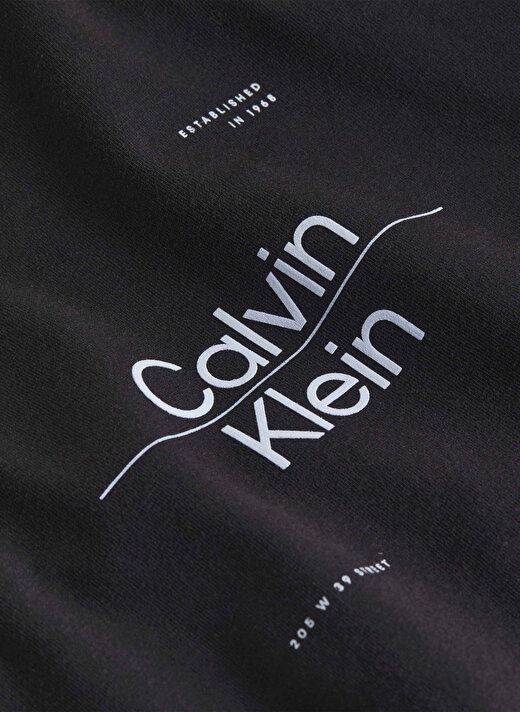 Calvin Klein T-Shirt 2