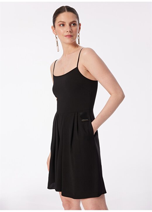 Armani Exchange Kare Yaka Düz Siyah Standart Kadın Elbise 3DYA31 2