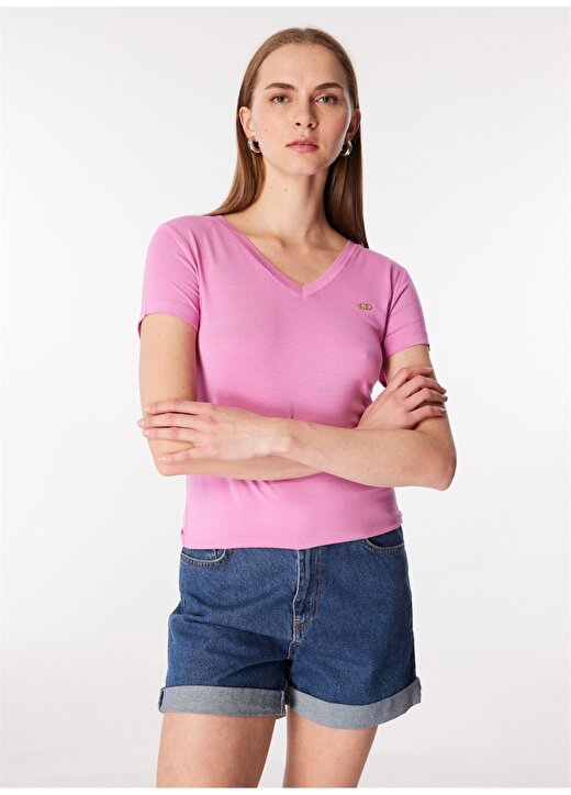 U.S. Polo Assn. V Yaka Eflatun Kadın T-Shirt CIYOSEL24 1