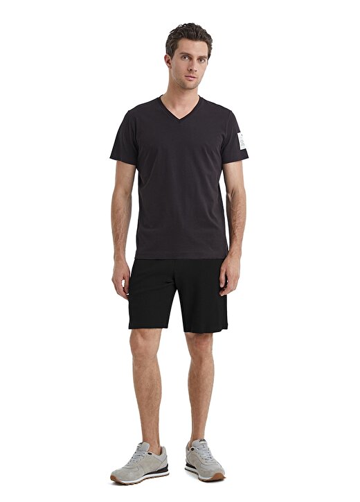 Blackspade V Yaka Baskılı Siyah Erkek T-Shirt 40450 1