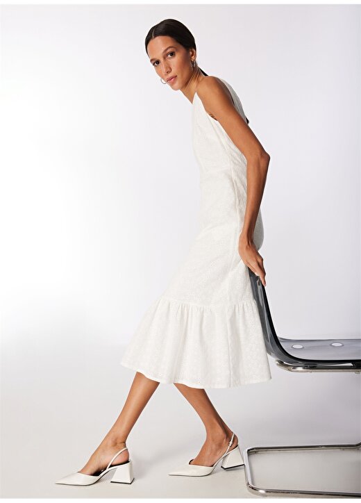 Selen V Yaka Desenli Beyaz Standart Kadın Elbise 24YSL7419 1