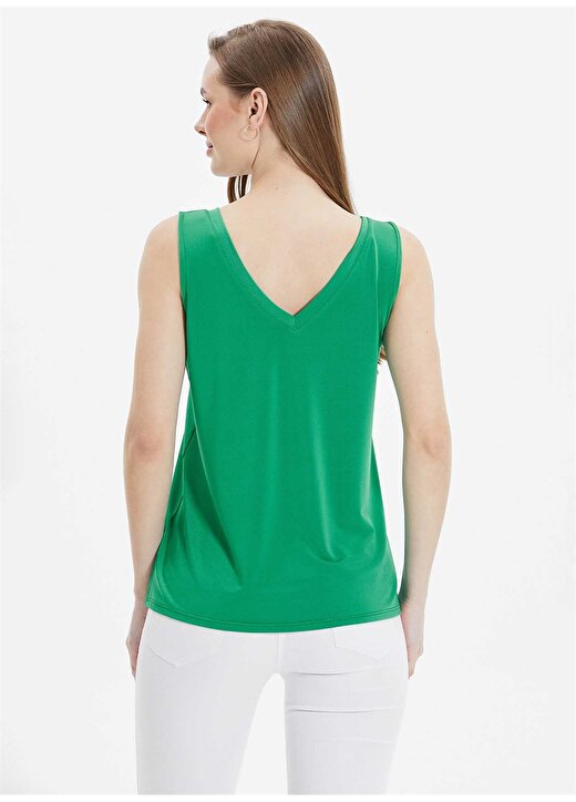 Selen V Yaka Düz Yeşil Kadın Bluz 24YSL8780 4