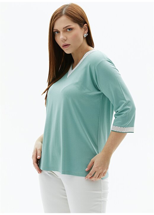 Selen V Yaka Düz Yeşil Kadın Bluz 24YSL8841-BB 3