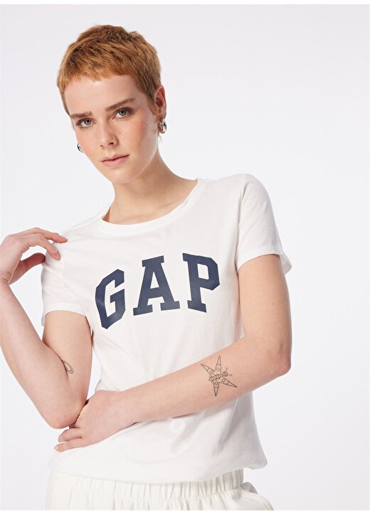 Gap Bisiklet Yaka Düz Lacivert - Beyaz Kadın T-Shirt 548683 1