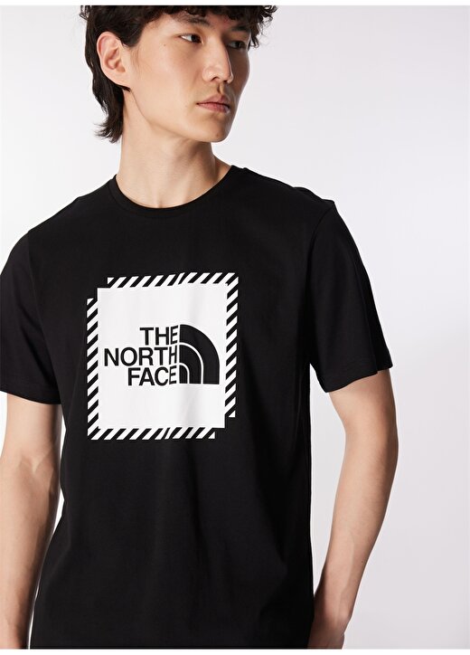 The North Face Siyah Erkek Bisiklet Yaka Standart Fit Baskılı T-Shirt NF0A894YJK31_M BINER GRAPHIC 2 TEE 4