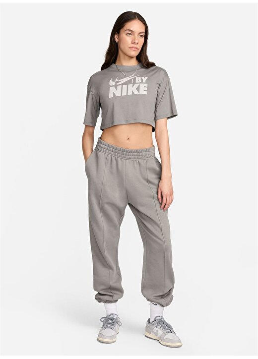 Nike Gri Kadın Yuvarlak Yaka T-Shirt FZ4635-029 W NSW CROP TEE GLS 1