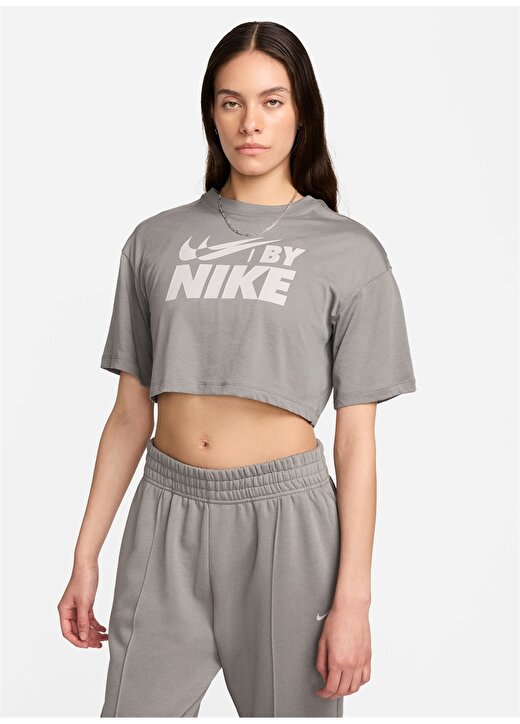 Nike Gri Kadın Yuvarlak Yaka T-Shirt FZ4635-029 W NSW CROP TEE GLS 2