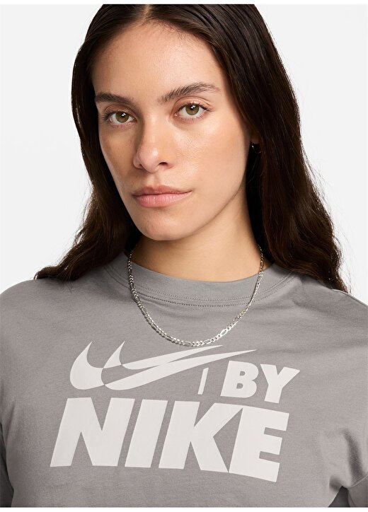 Nike Gri Kadın Yuvarlak Yaka T-Shirt FZ4635-029 W NSW CROP TEE GLS 3