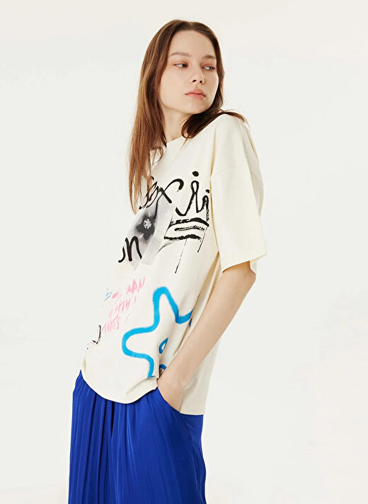 Twist T-Shirt  3