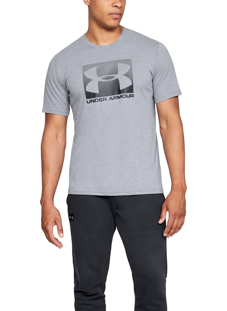 Under Armour 1329581-035 Boxed Sportstyle SS Bisiklet Yaka Kısa Kollu Baskılı Gri Erkek T-Shirt