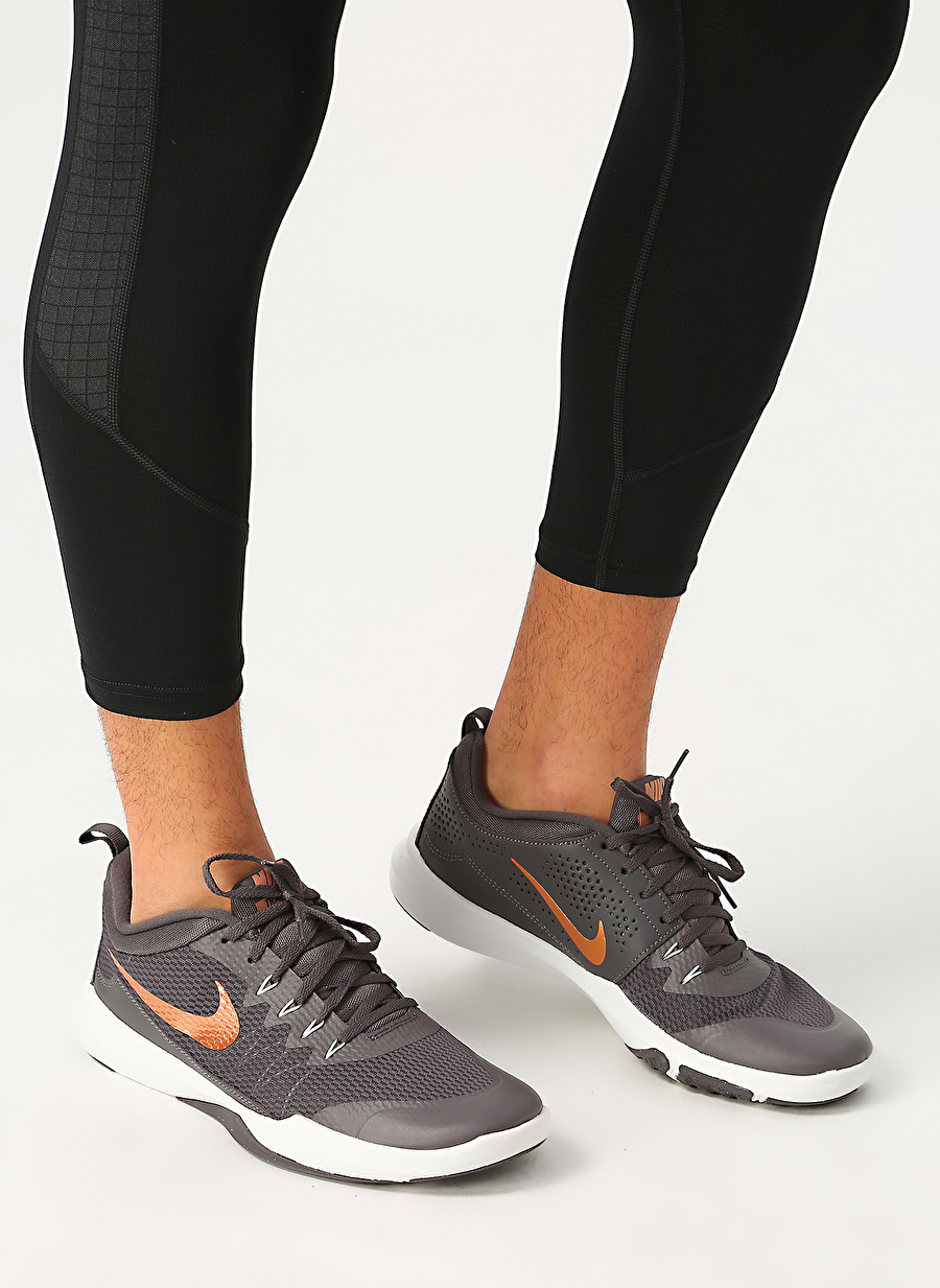 nike training legend trainers