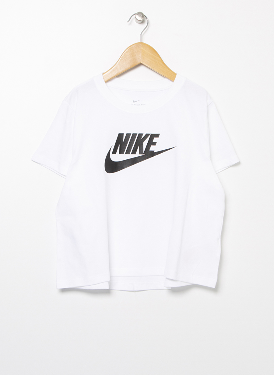 Nike Çocuk Beyaz Bisiklet Yaka Cropped Fit Baskılı T-Shirt DA6925-102 G NSW TEE CROP FUTURA