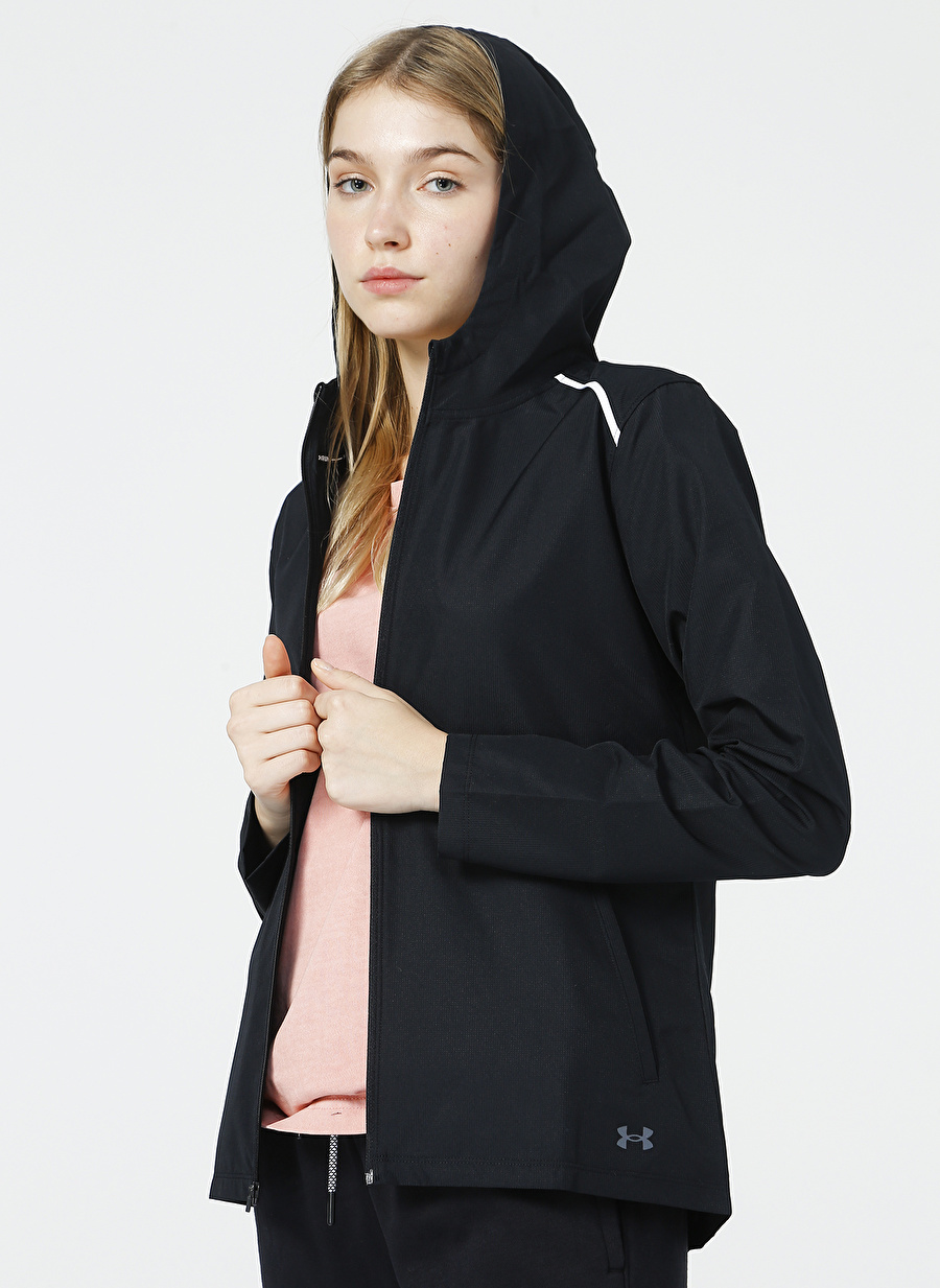 Under Armour 1365657-Ua Storm Run Hooded Jacket Siyah - Beyaz Kadın Rüzgarlık