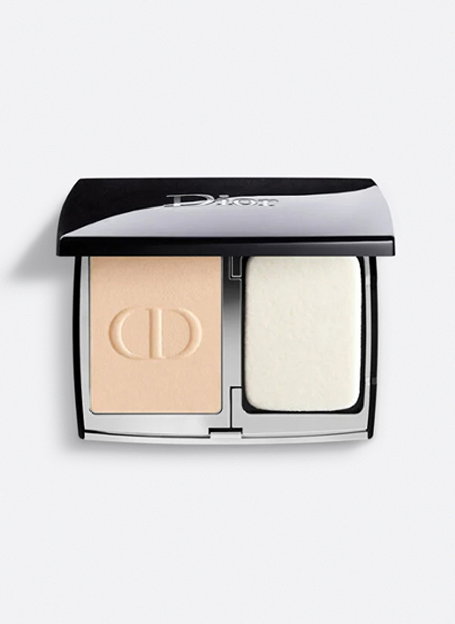 Dior Forever Natural Velvet Compact Fondöten 2N