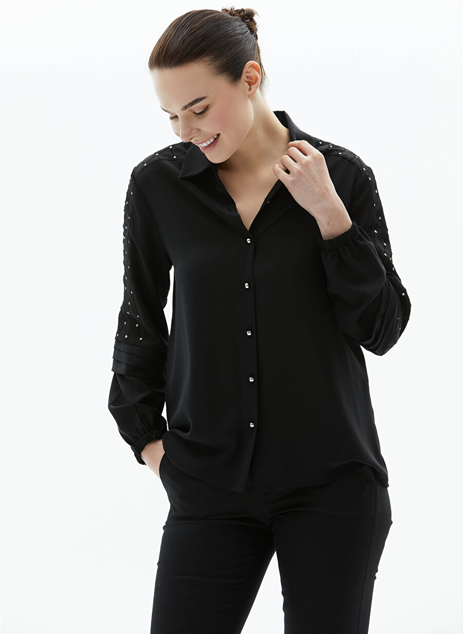 Selen Gömlek Yaka Düz Siyah Kadın Bluz 23YSL8489