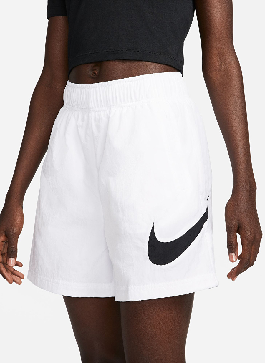 Nike Beyaz Kadın Şort DM6739-100 W ESS WVN HR SHORT HBR