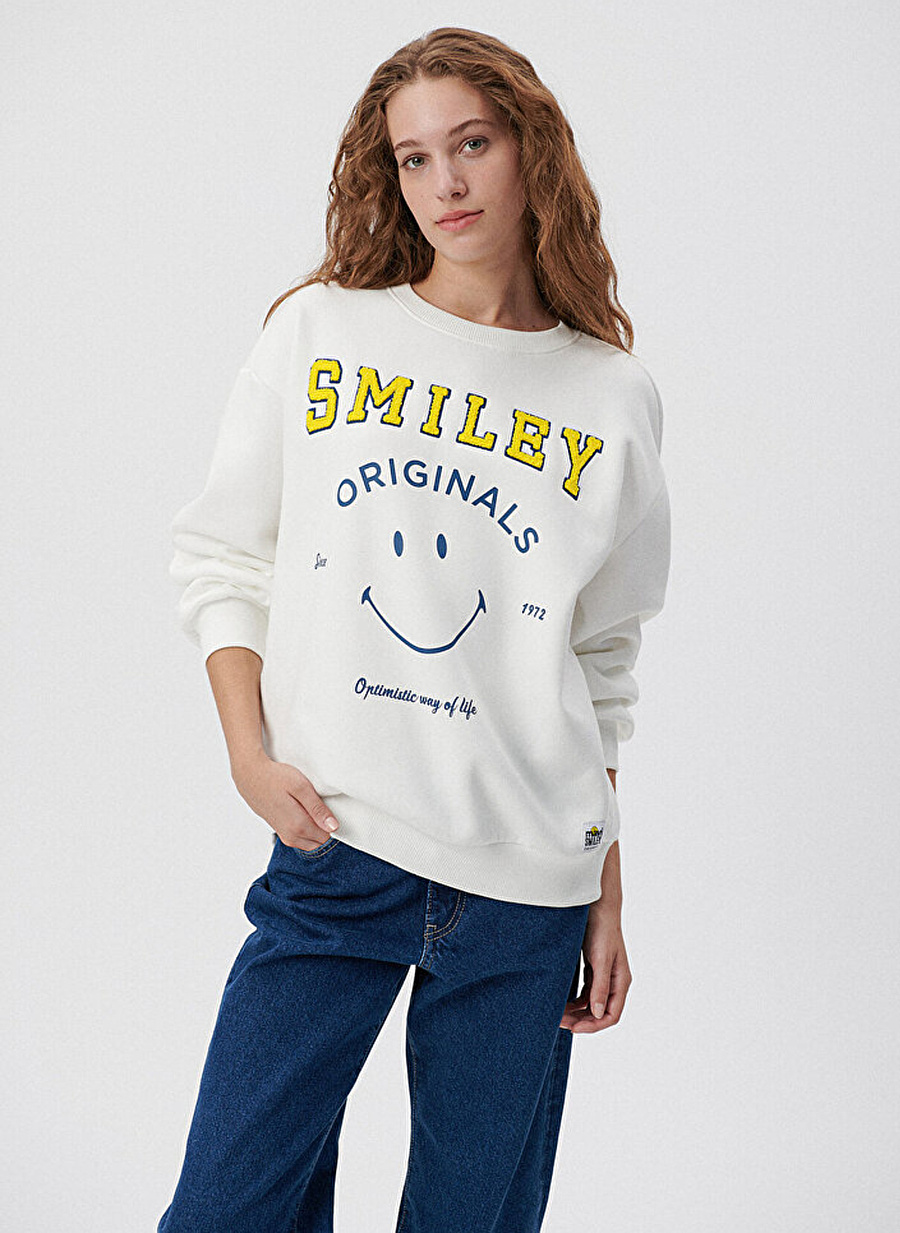 Mavi Bisiklet Yaka Baskılı Ekru Kadın Sweatshırt M1S10036-70057 SMILEY BASKILI SWEAT