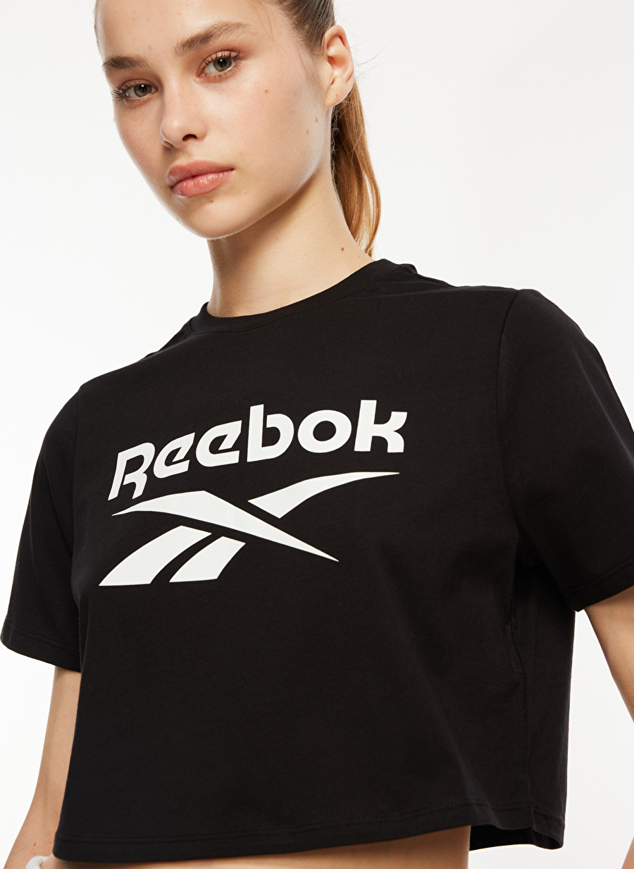 Reebok 100034775 REEBOK ID T-SHIRT Siyah Kadın Yuvarlak Yaka Standart fit T-Shirt