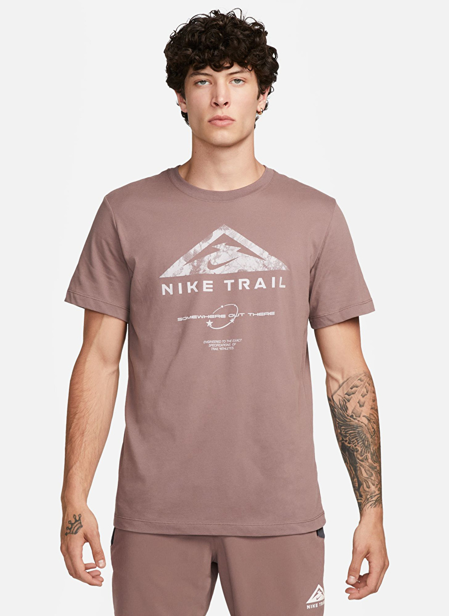 Nike Kahve Erkek Yuvarlak Yaka Regular Fit T-Shirt DZ2727-291 M NK DF TEE RUN TRAIL