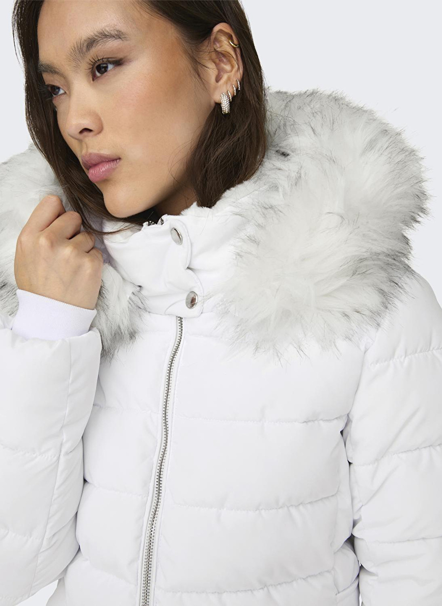 Only Beyaz Kadın Mont ONLNEWCAMILLA FUR HOOD JACKET CC OT